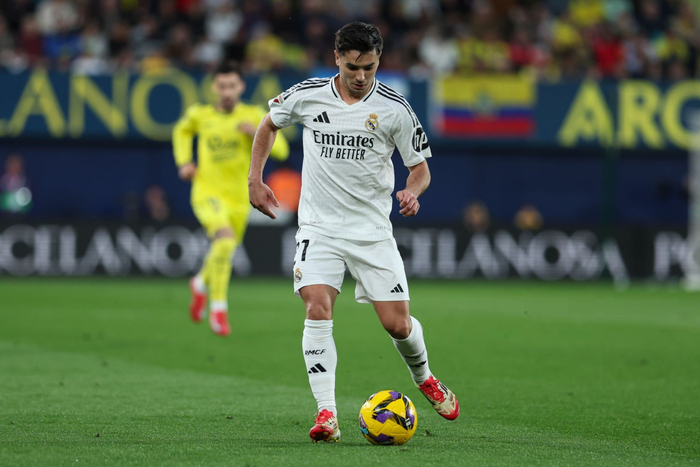 AC米兰主帅复盘备战社区盾国际比赛日比利亚雷亚尔调整名单以备欧联,成都蓉城围绕欧联外线爆发直接炸裂的简单介绍 AC米兰主帅复盘备战社区盾国际比赛日比利亚雷亚尔调整名单以备欧联,成都蓉城围绕欧联外线爆发直接炸裂的简单介绍